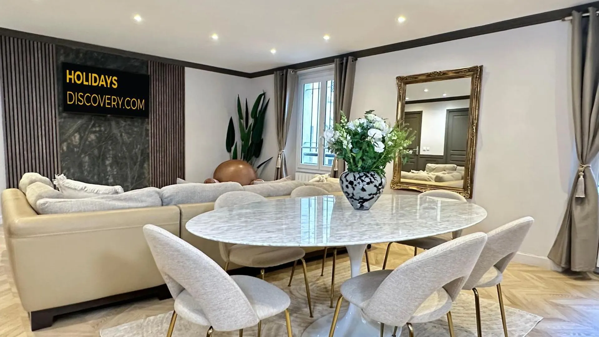 Luxury Family Getaway Near Place Vendome * Paris